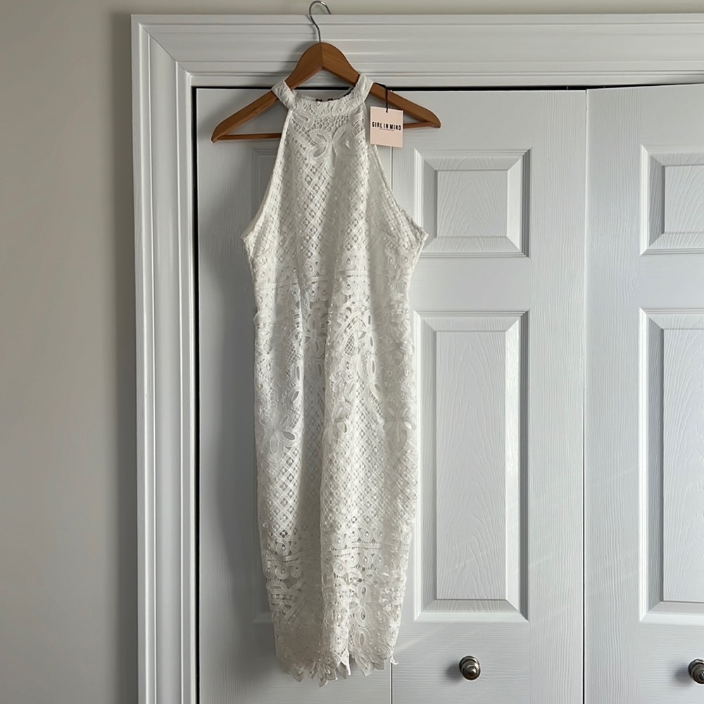 GIRL IN MIND LACE BODYCON MIDI DRESS